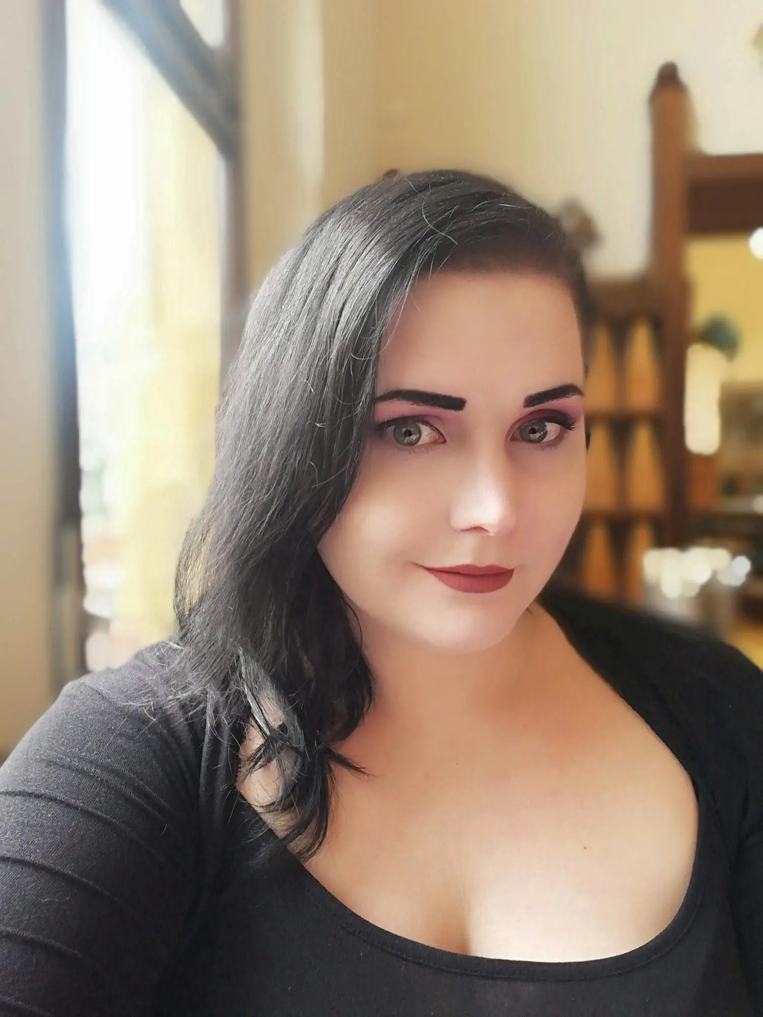 Isa von Let's Poe und Patmore's Potcast